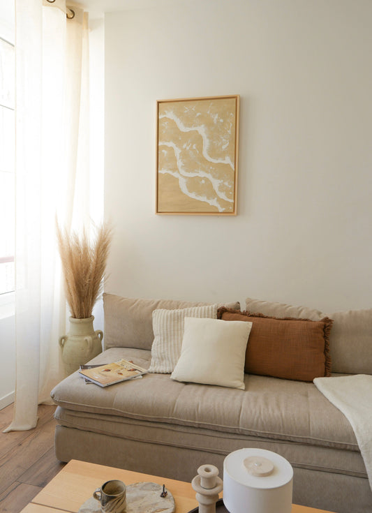 Tableau en relief beige : décoration murale minimaliste